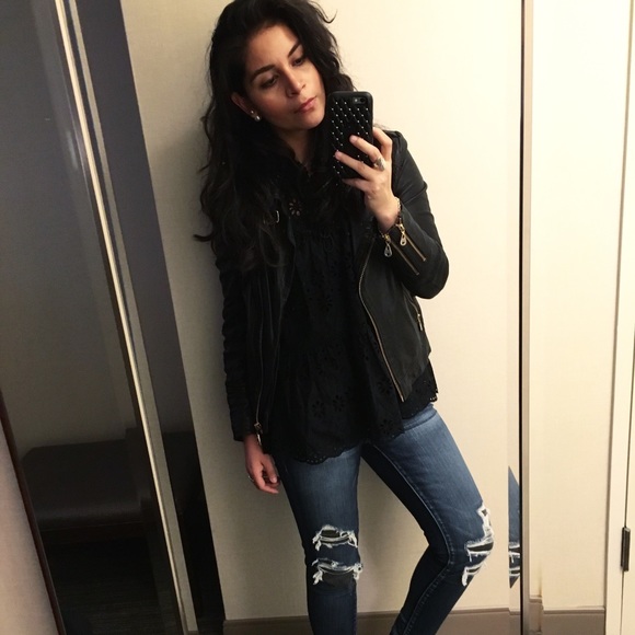 Meet your Posher, Erika - Picture 3 of 8